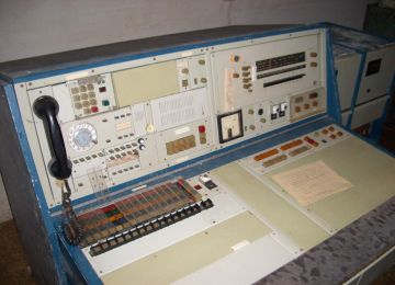 Bedientisch zur Ausl�sung